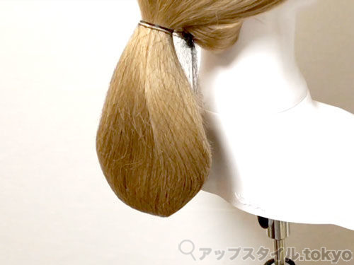 お茶会や面接 お仕事に最適なまとめ髪 シンプルにまとめるシニヨン