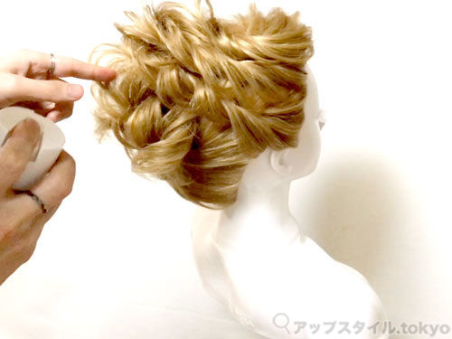 ヘアアレンジ ストレートベースで作る モヒカン風カールアップ